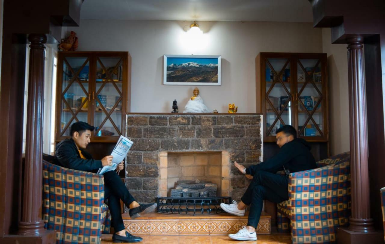 Travellers' Inn ダージリン エクステリア 写真